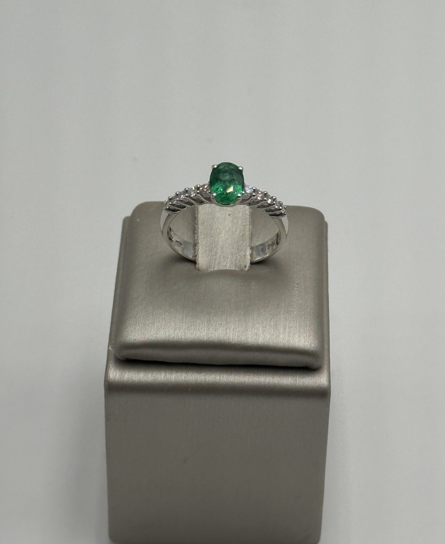 (image for) Anello Smeraldo